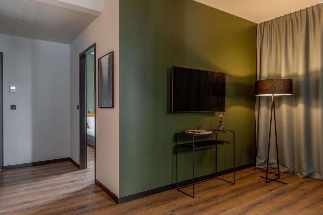 Black F House - Serviced Apartments Friburgo de Brisgovia Exterior foto
