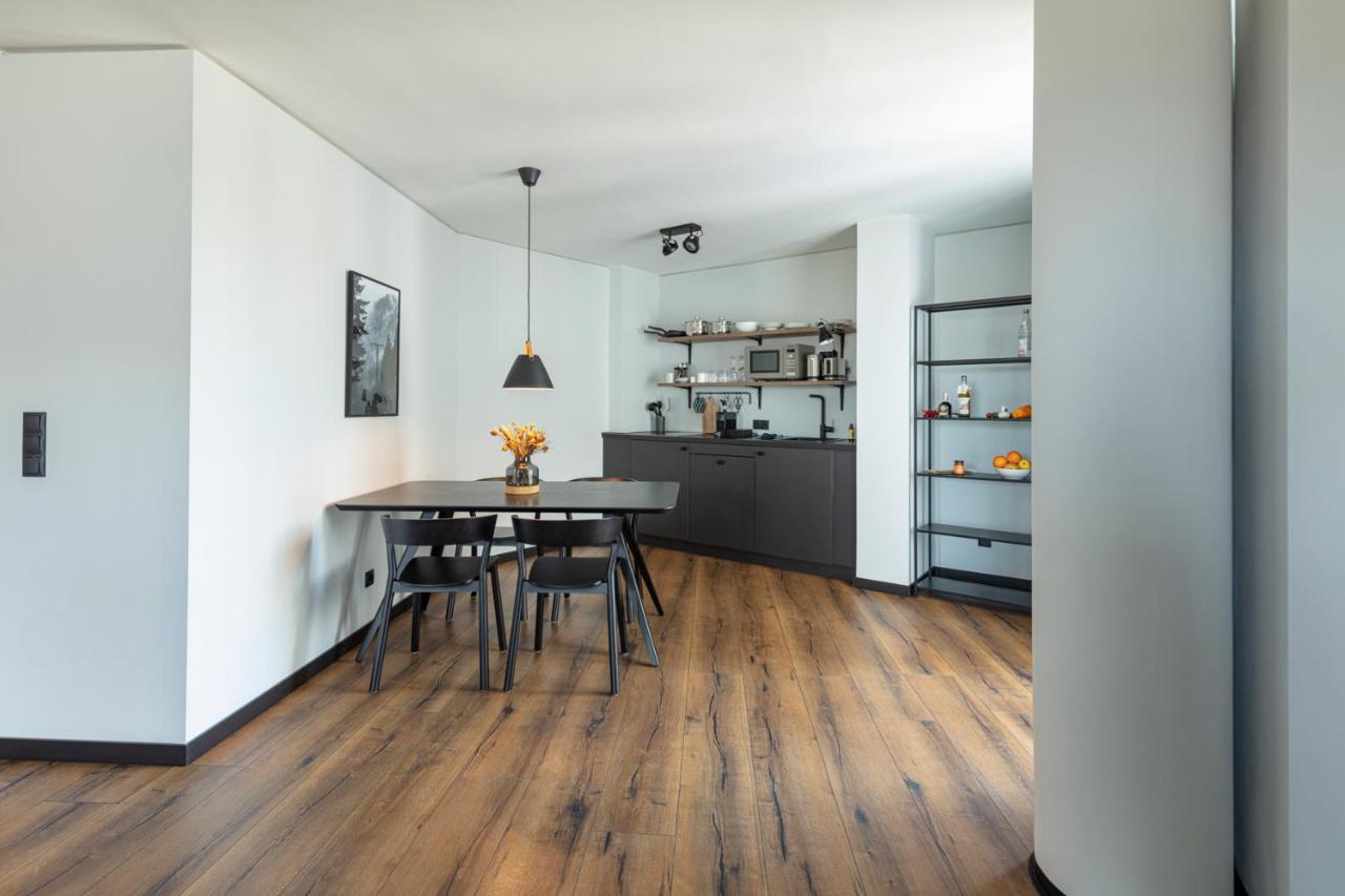Black F House - Serviced Apartments Friburgo de Brisgovia Exterior foto